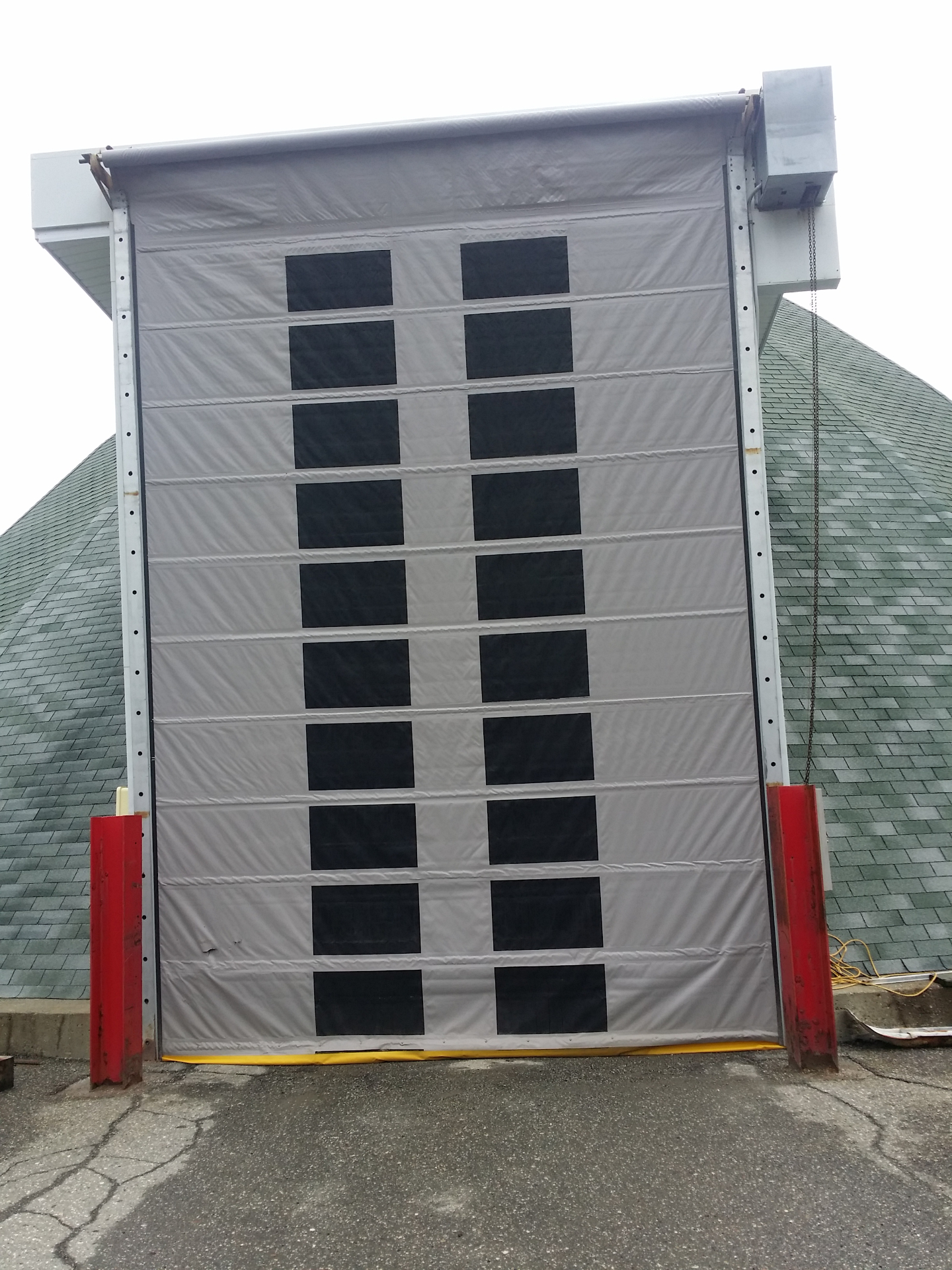 Porte PVC sur dôme de sel